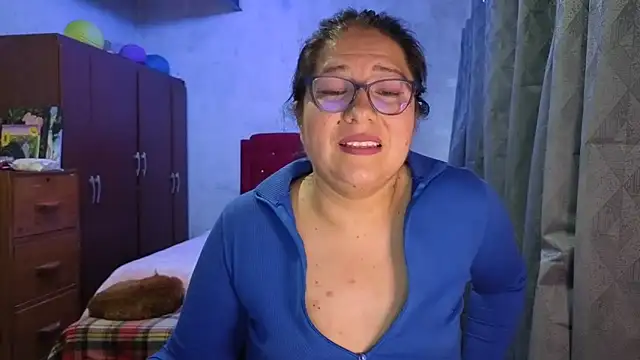 scarlett widow  online show from February 2026 10:41:02 PM