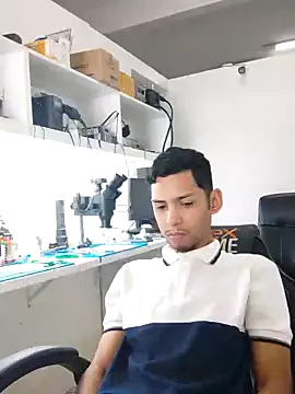 Snapshot of Oqui chatting on February 2026 12:50:02 PM Oqui online show from February 2026 12:50:02 PM