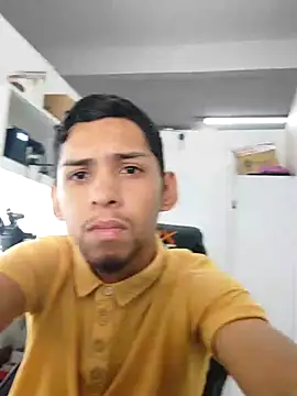 Snapshot of Oqui chatting on February 2026 05:34:01 PM Oqui online show from February 2026 05:34:01 PM