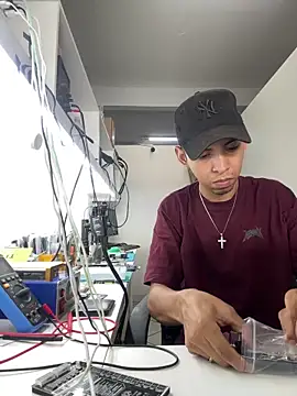 Oqui online show from May 2026 06:25:01 PM