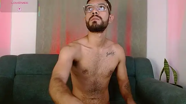 Snapshot of ReyPablo1 chatting on September 2025 08:56:01 PM ReyPablo1 online show from September 2025 08:56:01 PM