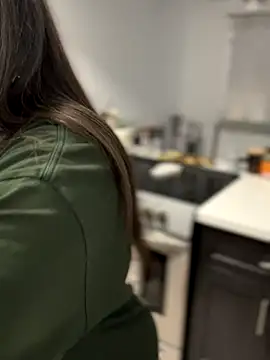 Alix Valentine online show from November 2025 04:19:01 PM