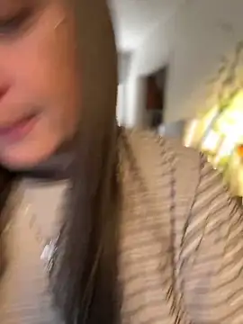 Alix Valentine online show from April 2026 05:56:01 PM