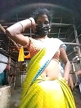 Snapshot of Tamilauntyhot chatting on October 2025 01:47:02 PM Tamilauntyhot online show from October 2025 01:47:02 PM