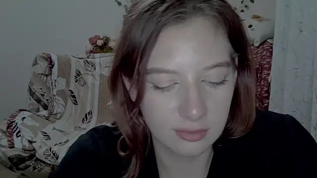 Lily Ember online show from December 2025 07:53:02 PM