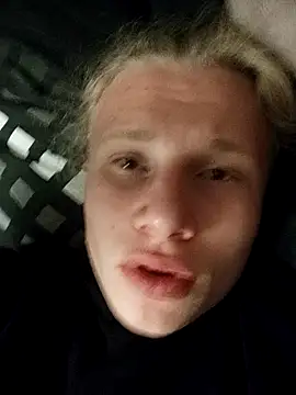 Monsterboy18 online show from September 2025 10:35:02 PM