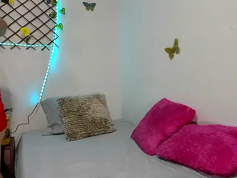 TamiDesire online show from October 2025 08:42:02 PM