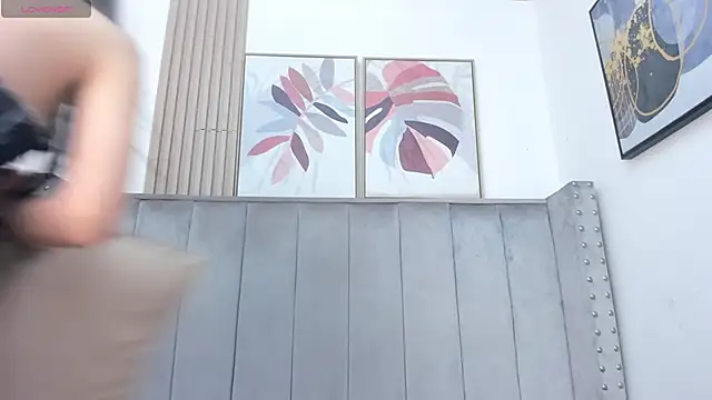 Anya Belth online show from September 2025 04:01:02 PM