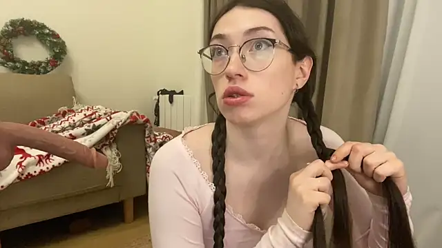 Kelly Berry   online show from December 2025 05:42:02 PM