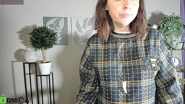 MartaEdams online show from July 2026 07:23:02 AM