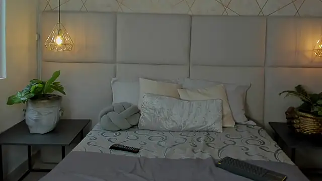 SamayRyann online show from June 2026 01:36:01 PM
