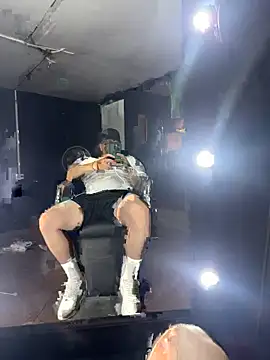 Snapshot of crazybarber69 chatting on September 2025 06:26:01 AM crazybarber69 online show from September 2025 06:26:01 AM