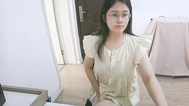 Snapshot of 98bunny chatting on July 2026 02:33:02 AM 98bunny online show from July 2026 02:33:02 AM