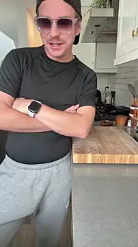 Snapshot of uncut_luke chatting on November 2025 05:12:01 PM uncut luke online show from November 2025 05:12:01 PM