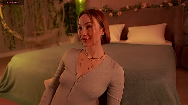 Serena Waldarf online show from September 2025 05:15:02 PM