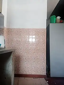 juanpa8453 online show from September 2025 04:56:02 PM