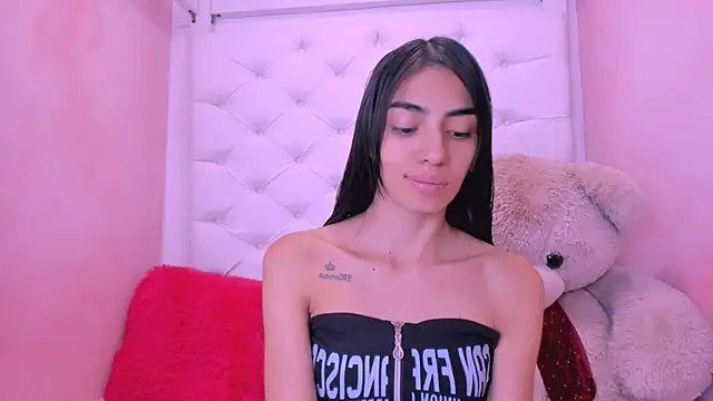 Snapshot of eimy_skinny_ chatting on June 2026 01:35:01 PM eimy skinny online show from June 2026 01:35:01 PM