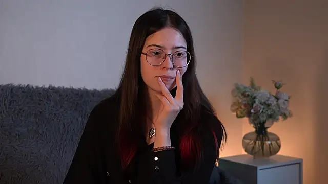 ywixos online show from September 2025 02:00:01 PM