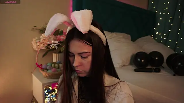 ywixos online show from April 2026 02:50:01 PM