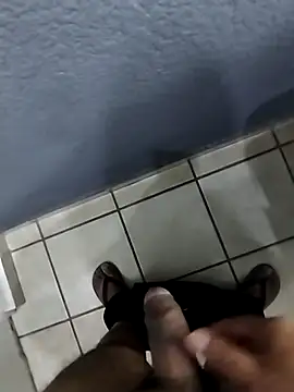 Leofj007 online show from November 2025 05:09:01 PM