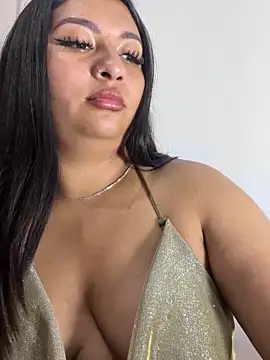 Issa Santana online show from December 2025 08:47:02 PM