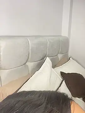 Issa Santana online show from February 2026 08:54:01 PM