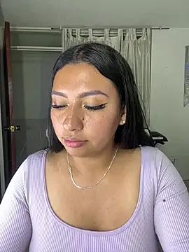 Issa Santana online show from May 2026 07:59:02 PM