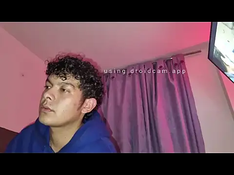 Snapshot of HotYoungCoupleLive chatting on November 2025 11:32:02 PM HotYoungCoupleLive online show from November 2025 11:32:02 PM