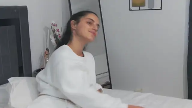 SweetMelodyZ online show from December 2025 08:40:02 AM