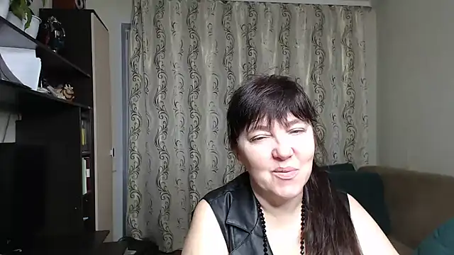 Illusionq online show from November 2025 05:07:02 AM