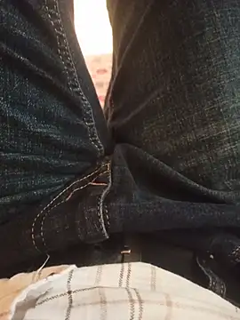 Snapshot of silvaa89 chatting on November 2025 03:38:01 AM silvaa89 online show from November 2025 03:38:01 AM