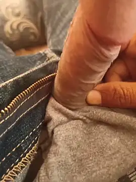 Snapshot of silvaa89 chatting on November 2025 09:09:02 AM silvaa89 online show from November 2025 09:09:02 AM