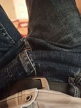 Snapshot of silvaa89 chatting on November 2025 04:03:02 AM silvaa89 online show from November 2025 04:03:02 AM