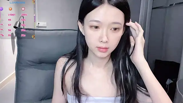 Snapshot of NiNi-baby520 chatting on November 2025 07:32:01 AM NiNi-baby520 online show from November 2025 07:32:01 AM