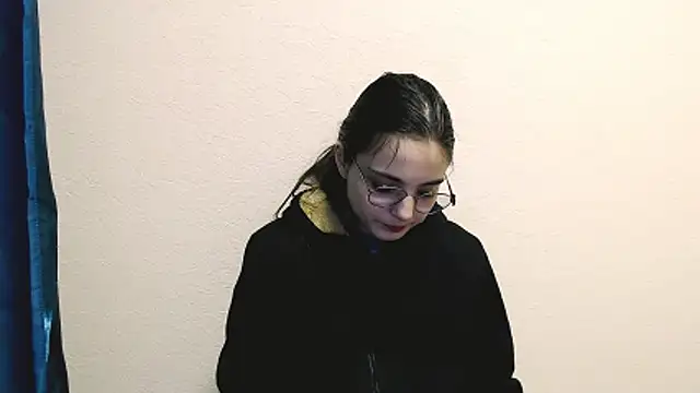 Sun Shine   online show from December 2025 10:48:01 PM