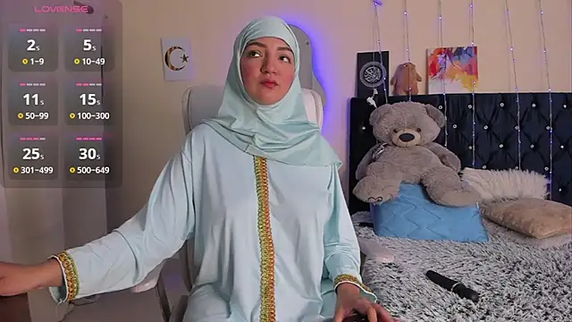 Snapshot of Dana-Alabi chatting on October 2025 12:28:01 PM Dana-Alabi online show from October 2025 12:28:01 PM