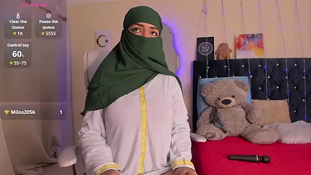 Snapshot of Dana-Alabi chatting on October 2025 12:30:02 PM Dana-Alabi online show from October 2025 12:30:02 PM