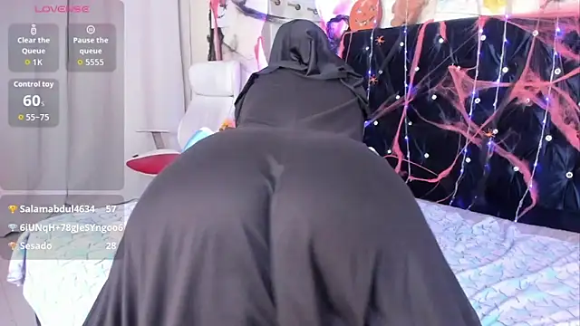 Snapshot of Dana-Alabi chatting on October 2025 01:55:02 PM Dana-Alabi online show from October 2025 01:55:02 PM