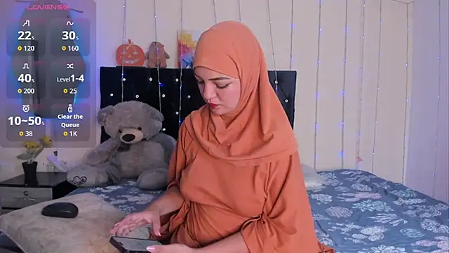 Snapshot of Dana-Alabi chatting on November 2025 12:49:02 PM Dana-Alabi online show from November 2025 12:49:02 PM