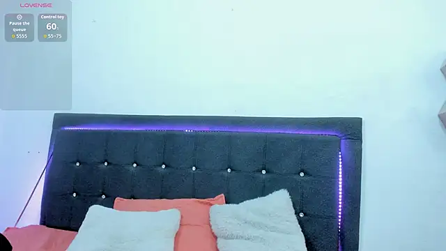 Snapshot of Angiehuston1 chatting on February 2026 01:37:02 PM Angiehuston1 online show from February 2026 01:37:02 PM