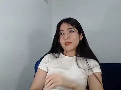 EloiseJun online show from November 2025 03:28:01 AM