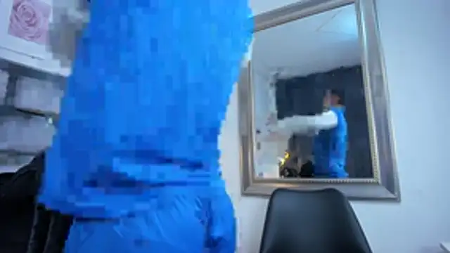 lianfox  online show from November 2025 12:45:02 PM