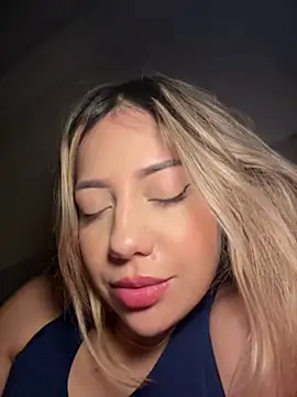 MissCat  online show from December 2025 03:02:02 AM