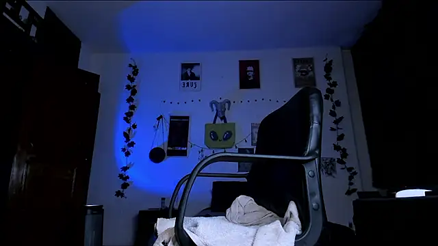 kattusauruss online show from February 2026 11:44:01 PM