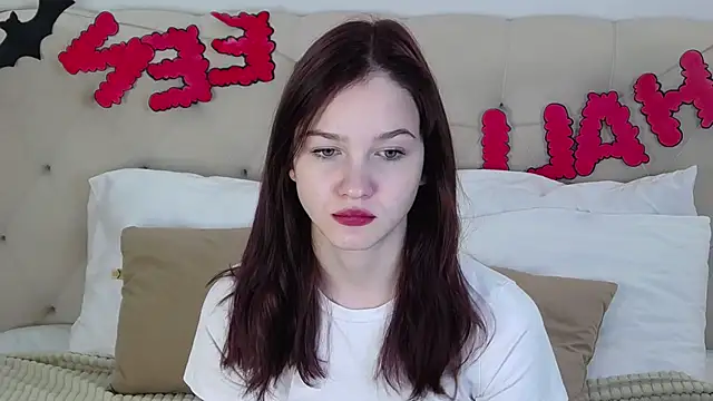 MichelleRoux online show from November 2025 12:40:02 PM