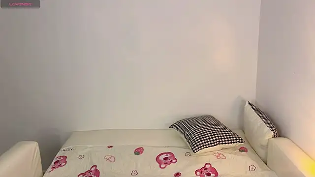 Snapshot of Kittenfishing chatting on September 2025 03:56:01 PM Kittenfishing online show from September 2025 03:56:01 PM