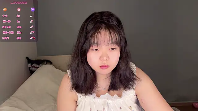 Snapshot of Kittenfishing chatting on October 2025 03:42:01 PM Kittenfishing online show from October 2025 03:42:01 PM