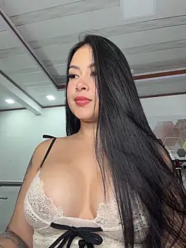 CrisMarulanda online show from February 2026 04:05:02 AM