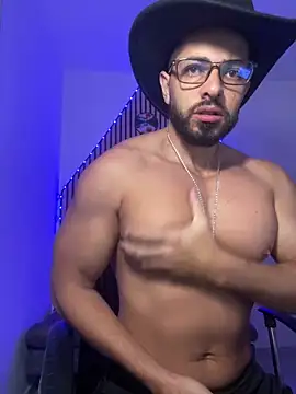 Snapshot of magnumchris chatting on February 2026 11:31:01 AM magnumchris online show from February 2026 11:31:01 AM