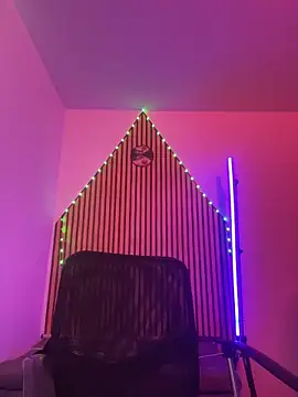 Snapshot of magnumchris chatting on February 2026 12:23:02 PM magnumchris online show from February 2026 12:23:02 PM